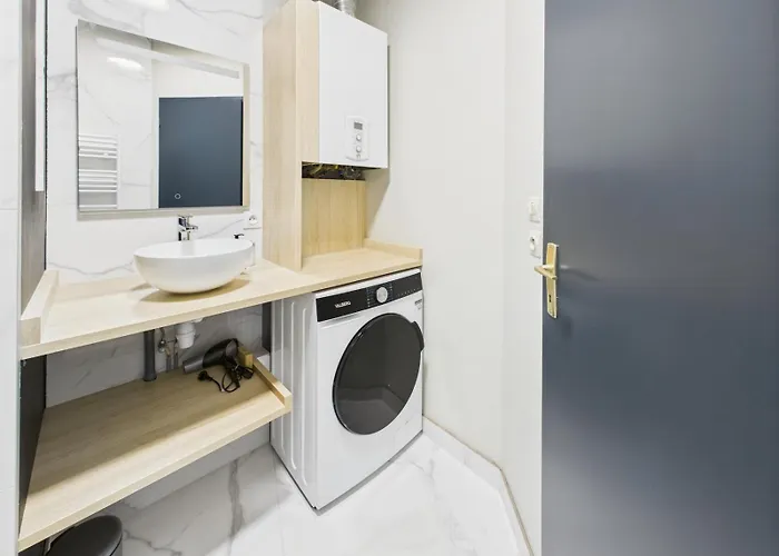 Mazarin Apartment- Private Parking Apartmán